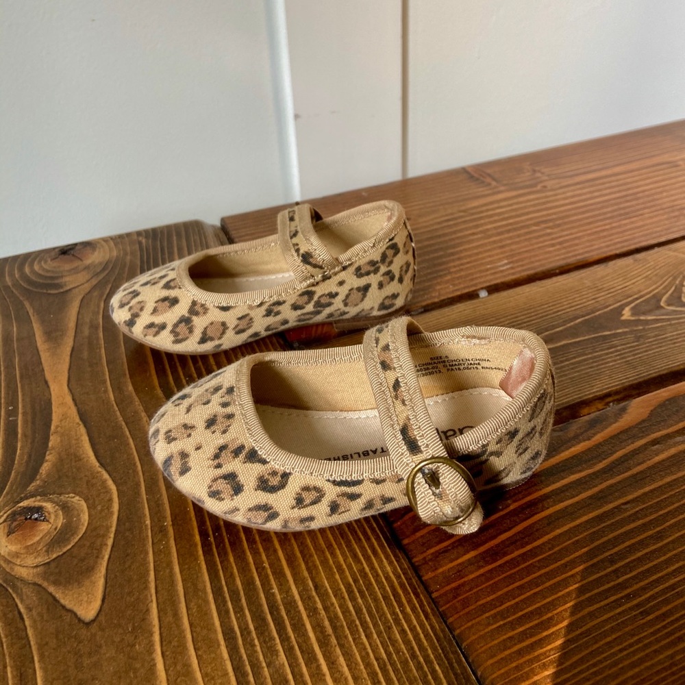 Gap Leopard Print Girls Mary Jane Shoes - Picture 1 of 7